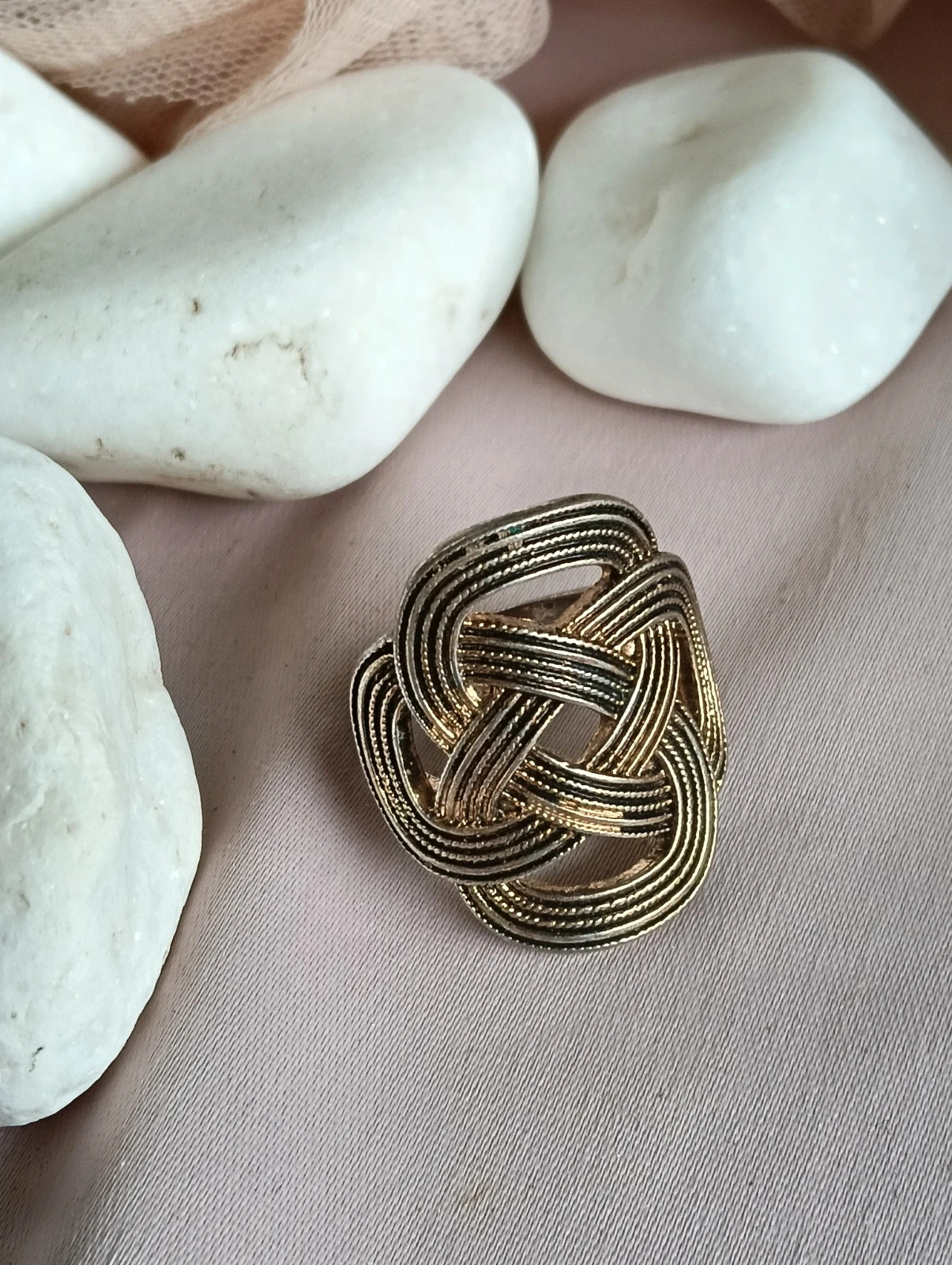 Vintage textured Celtic knot state ring size 8 17mm