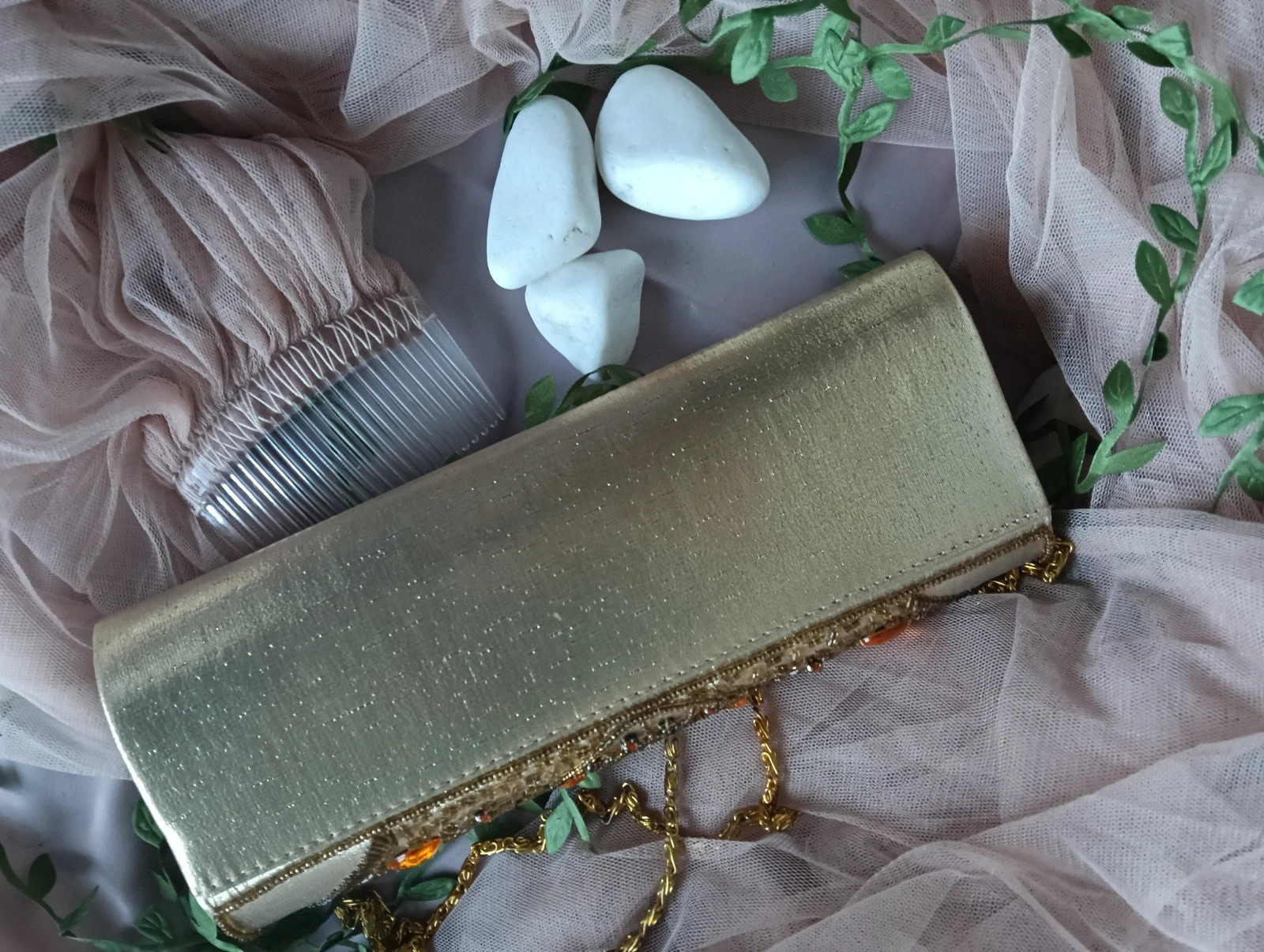 Gold beader clutch & amber gems and chain strap – Vintage Chic 5