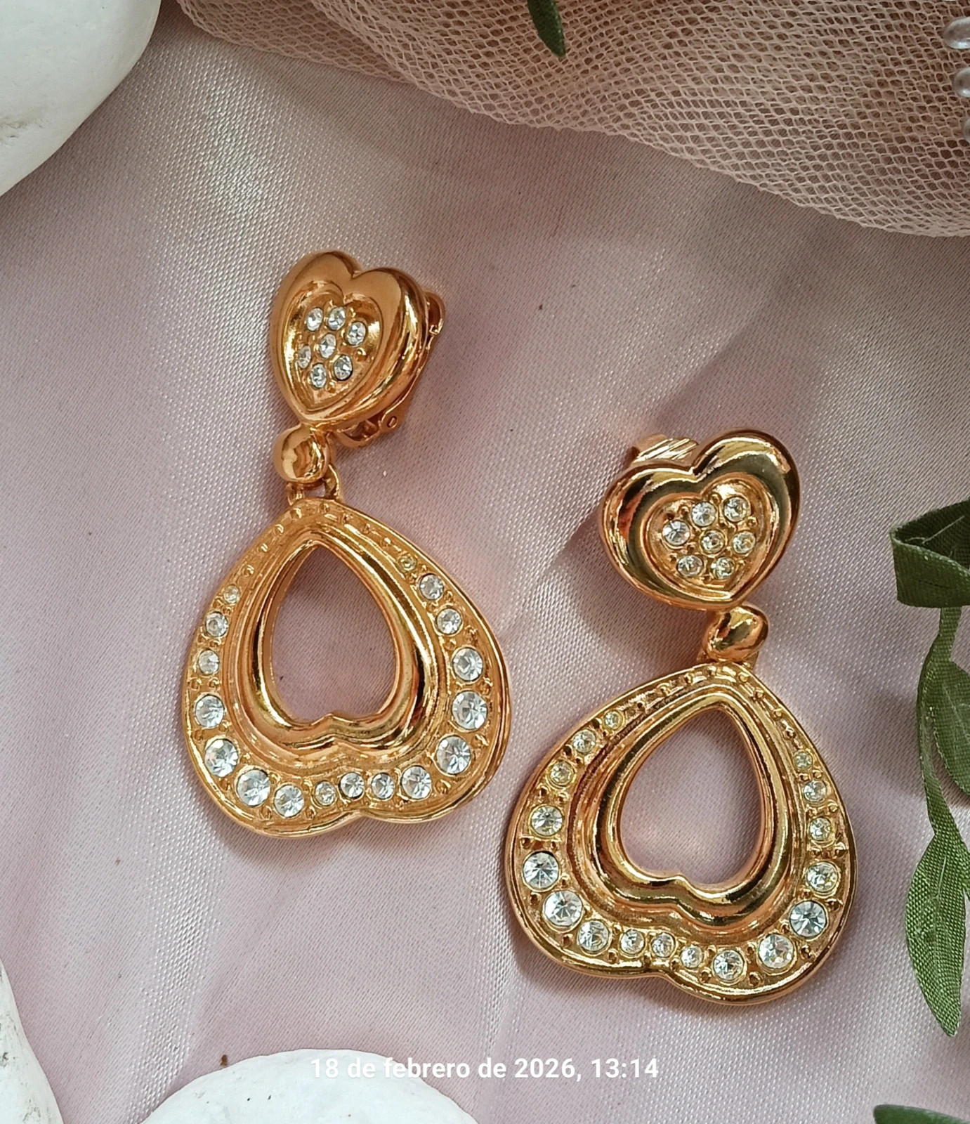 Vintage 80s gold tone heart drop clip-on earrings with crystal