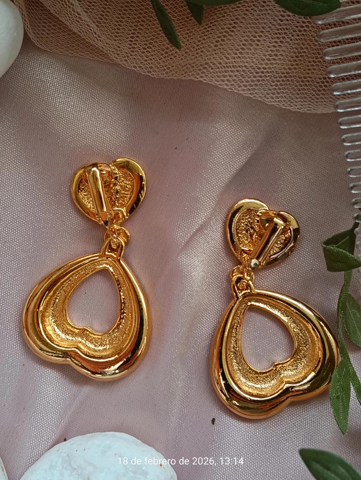 Vintage 80s gold tone heart drop clip-on earrings with crystal – Vintage Chic 5