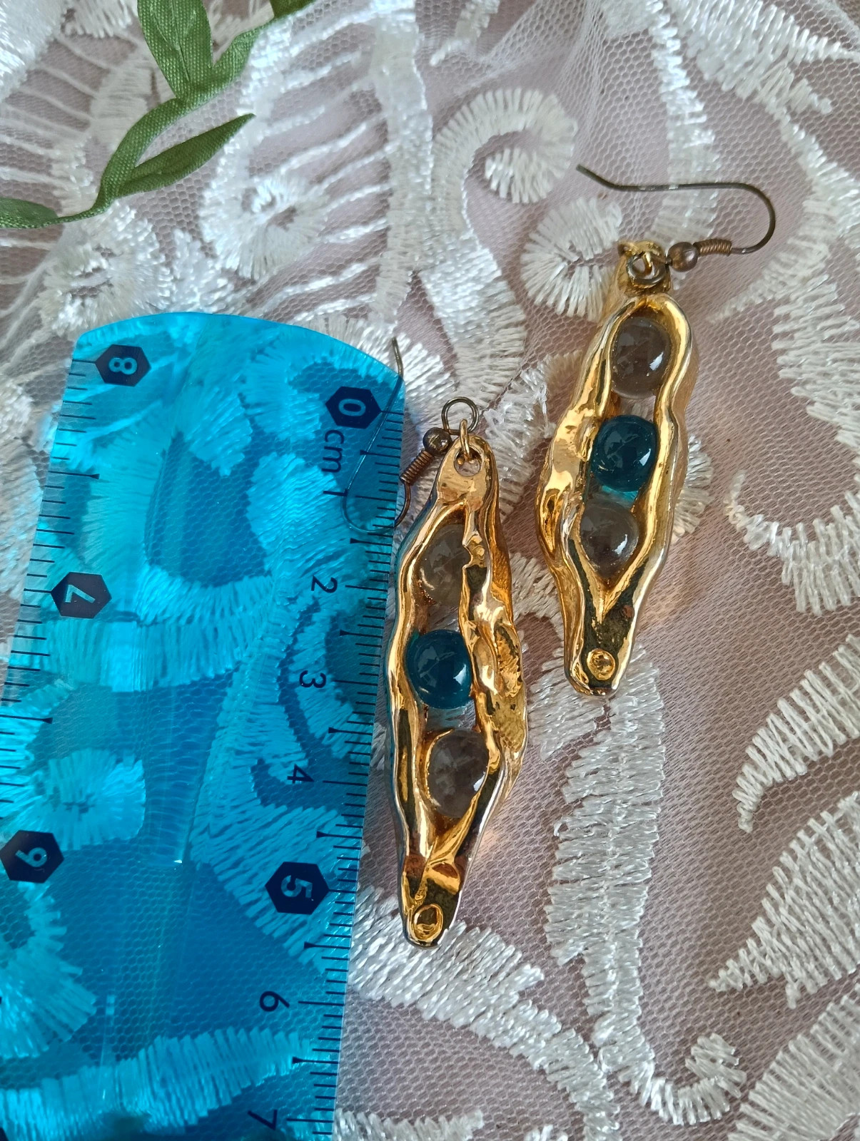Vintage gold tone pea pod drop earrings with blue smoky glass beads – Vintage Chic 4