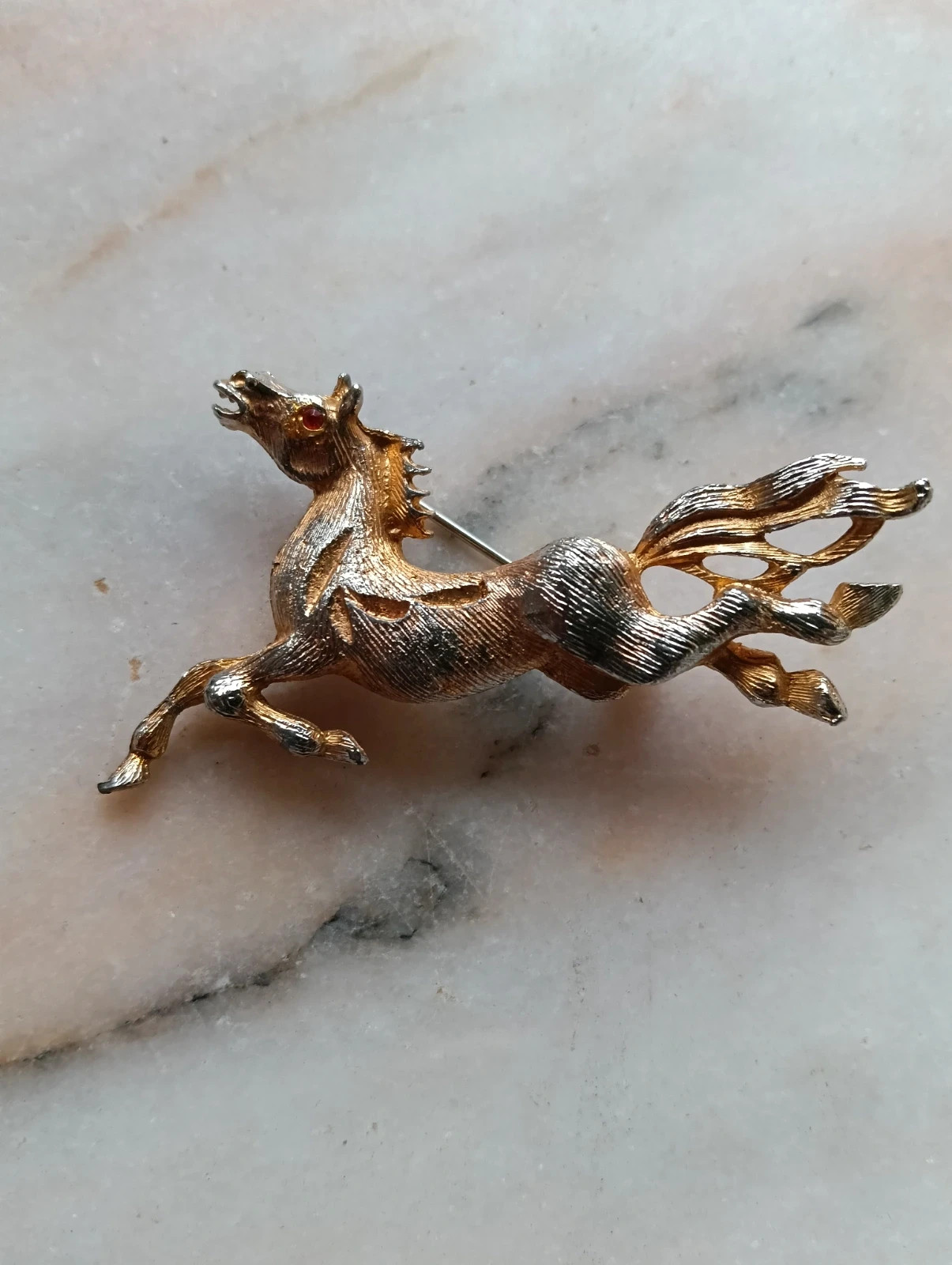 Vintage Horse brooch – Vintage Chic 2