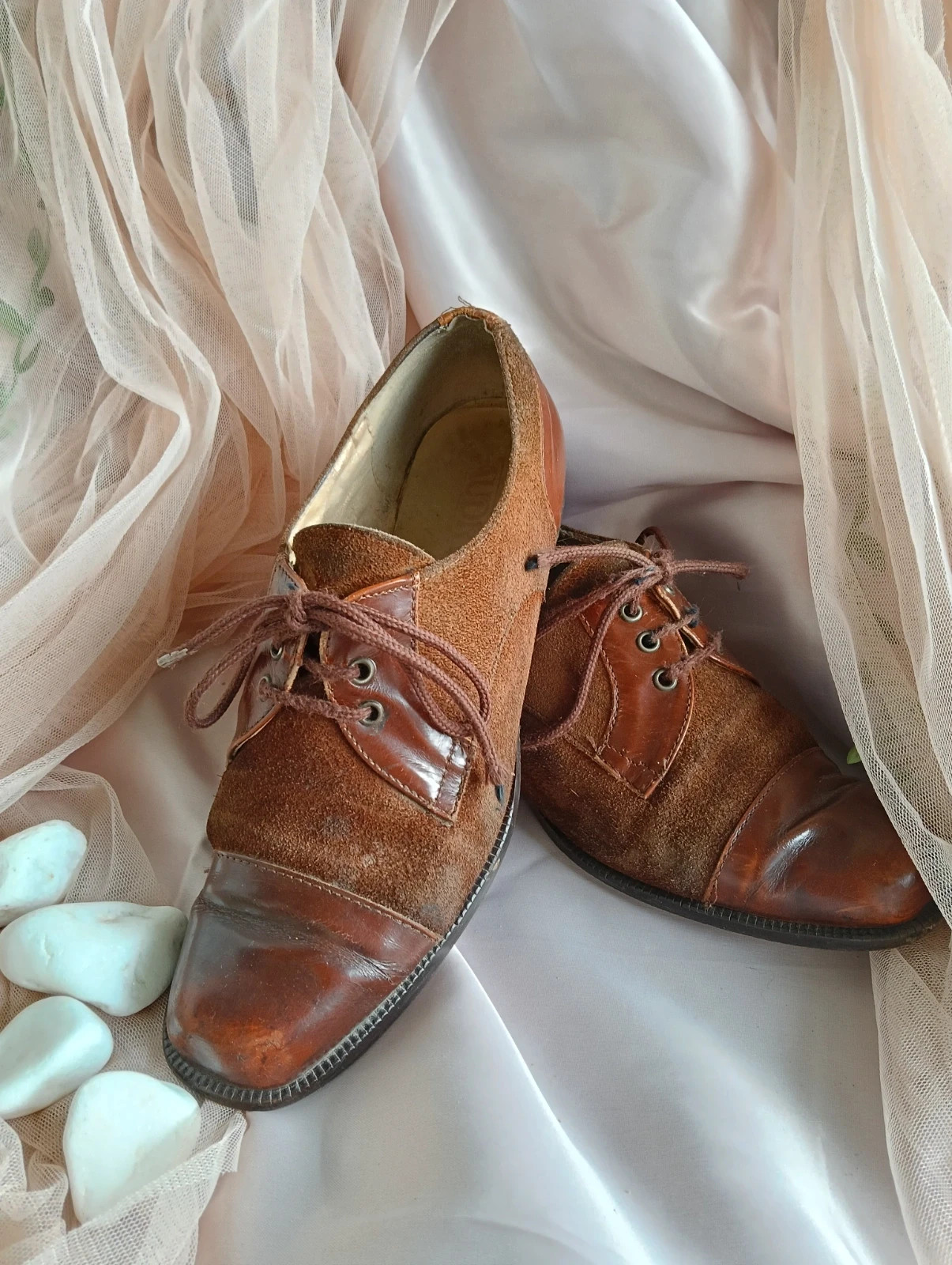 Vintage Audrey genuine leather suede Oxford brogues size 36