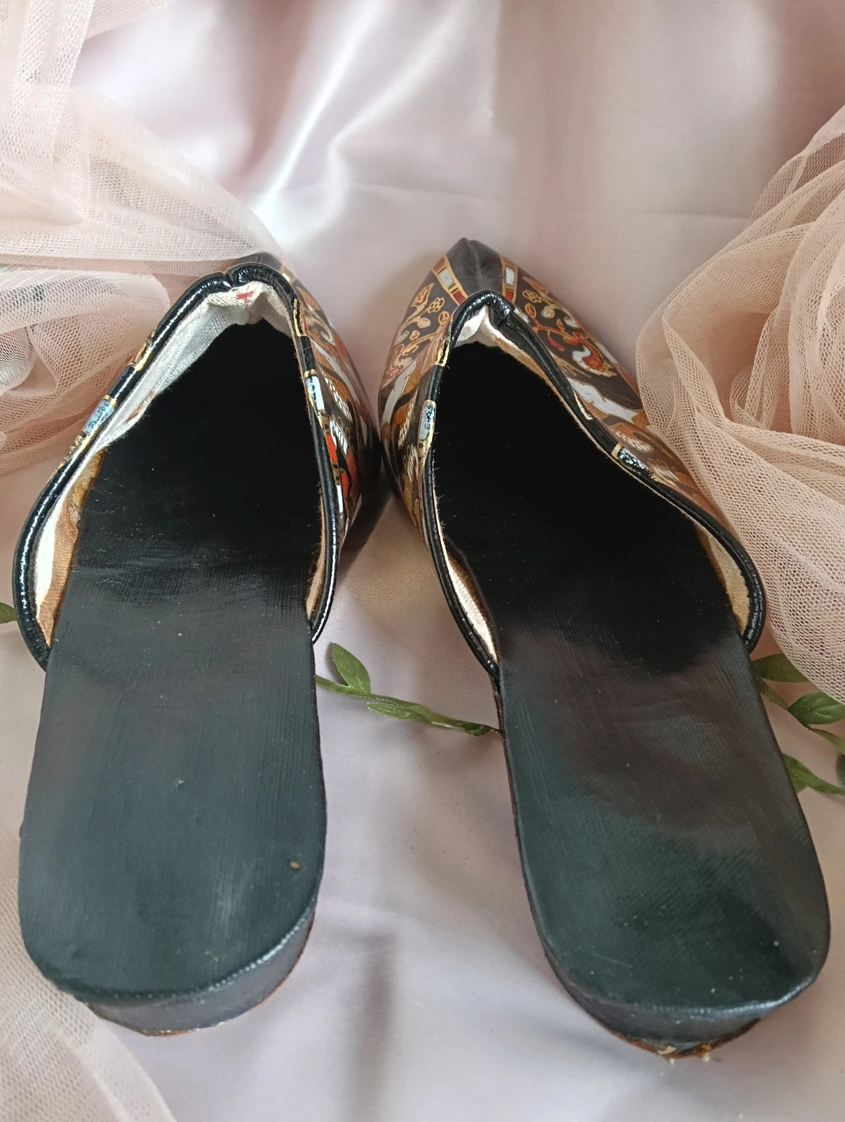 Vintage hand painted egypcian revival leather mules Nefertiti & Lotus art deco – Vintage Dressing – taille 36 5