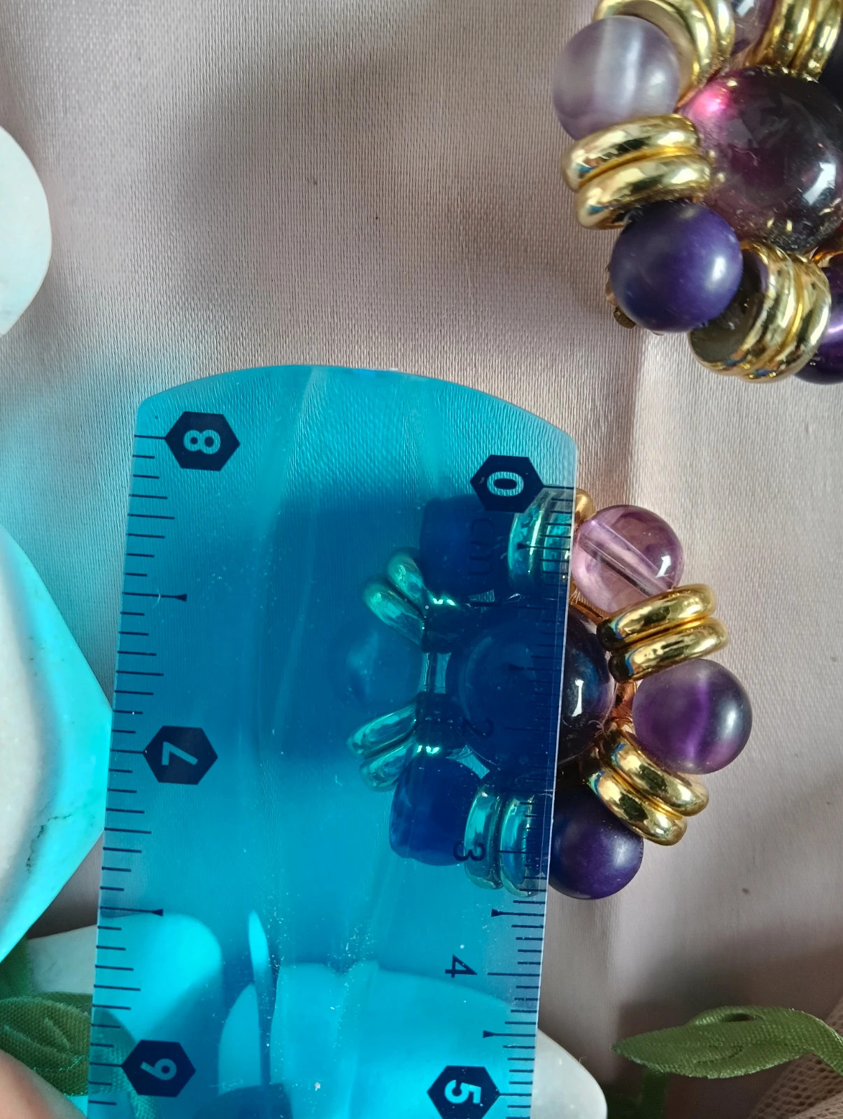 Vintage amethyst purple bead gold tone ribbed flower clip-on earrings – Vintage Chic 4