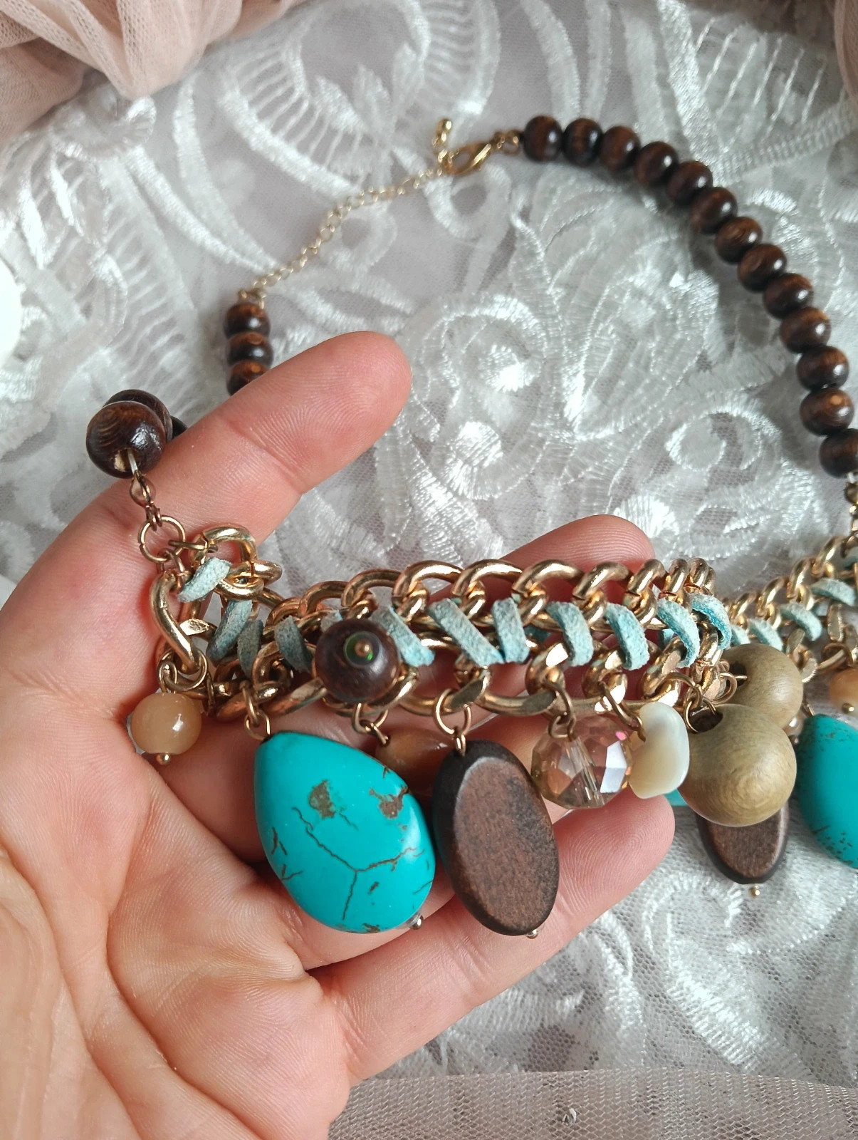 Vintage boho stat neklace Chunky gold chain with turquoise teardrops wood beads – Bohemian 3