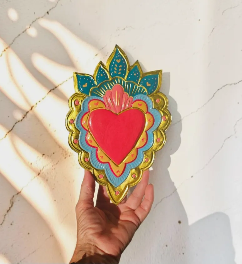Ex Voto Sagrado Corazon – La corona de Elvis 4