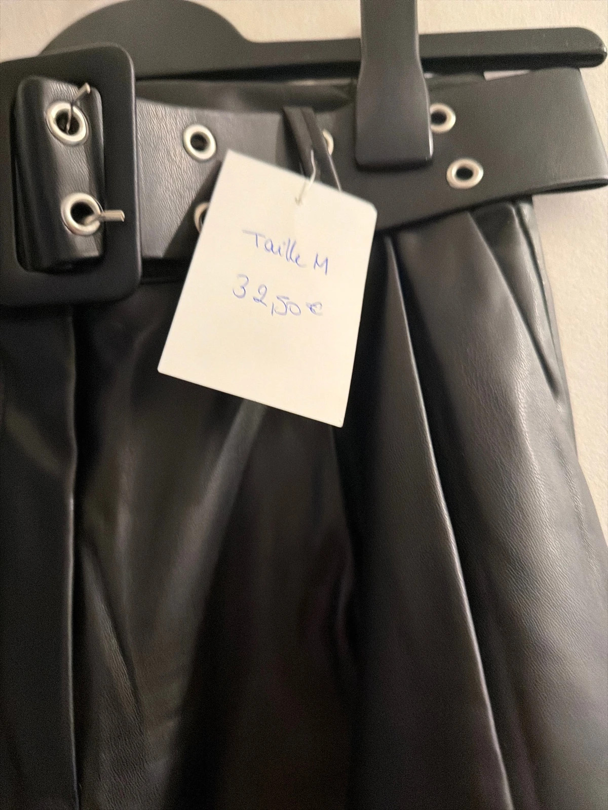 Pantalon simili cuir – les vogueuses – taille M / 38 / 10 4