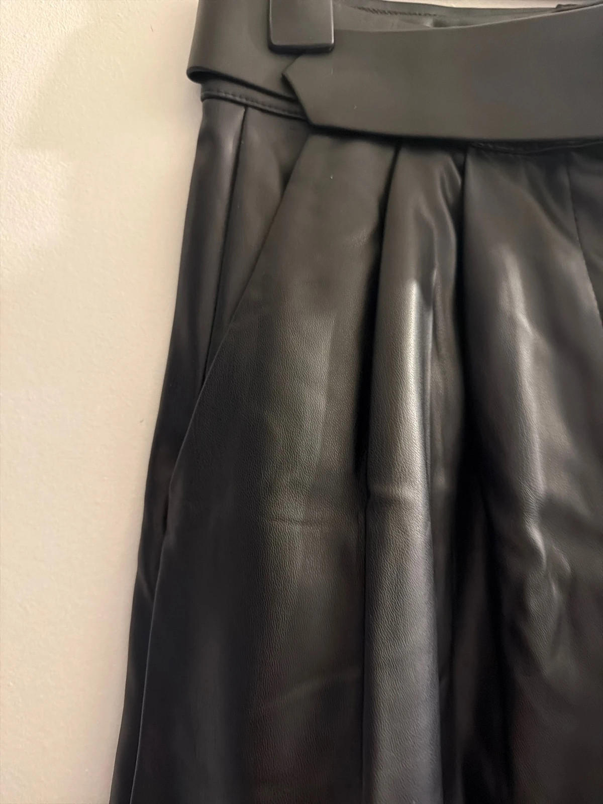 Pantalon simili cuir – les vogueuses – taille M / 38 / 10 2