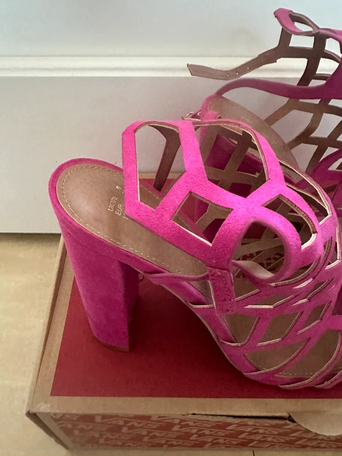Talons – Primark – taille 39 3