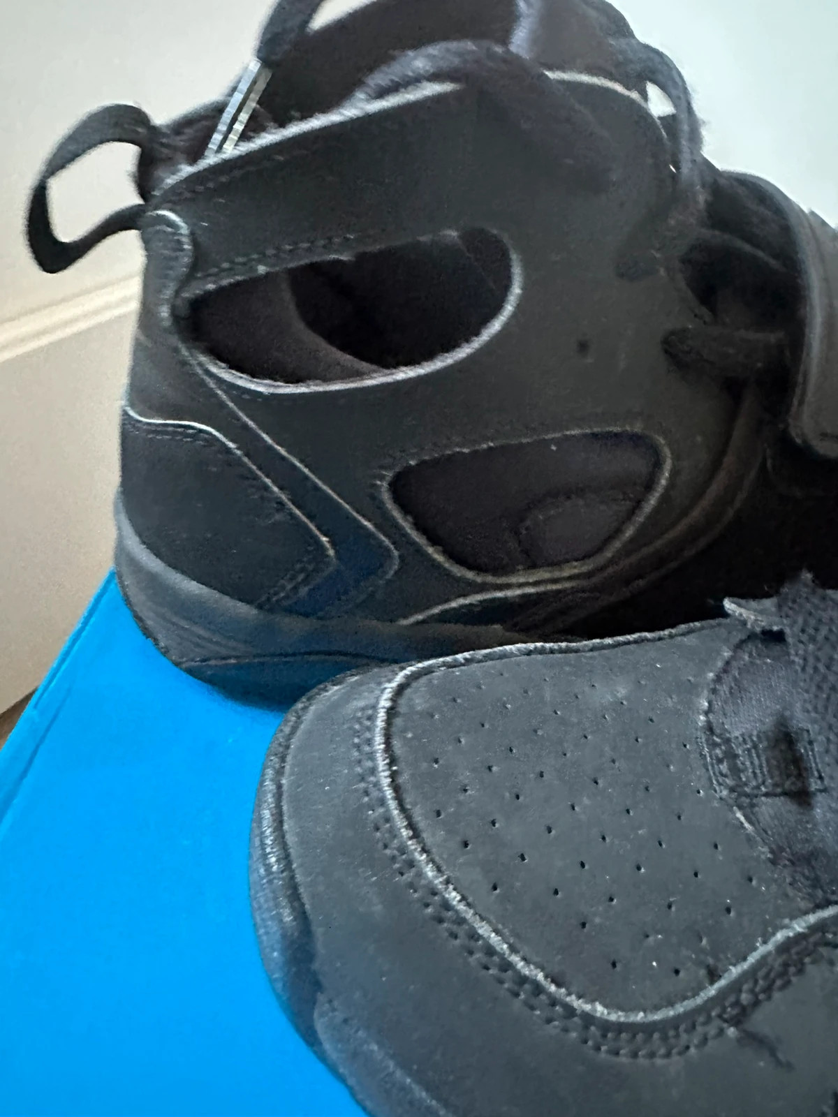 Basket – Nike – taille 38.5 3