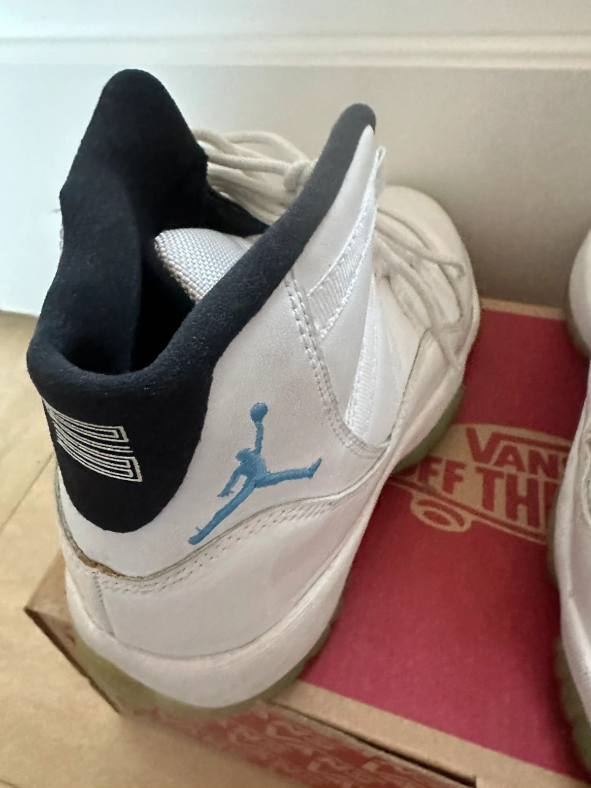 Basket – Jordan – taille 38 2