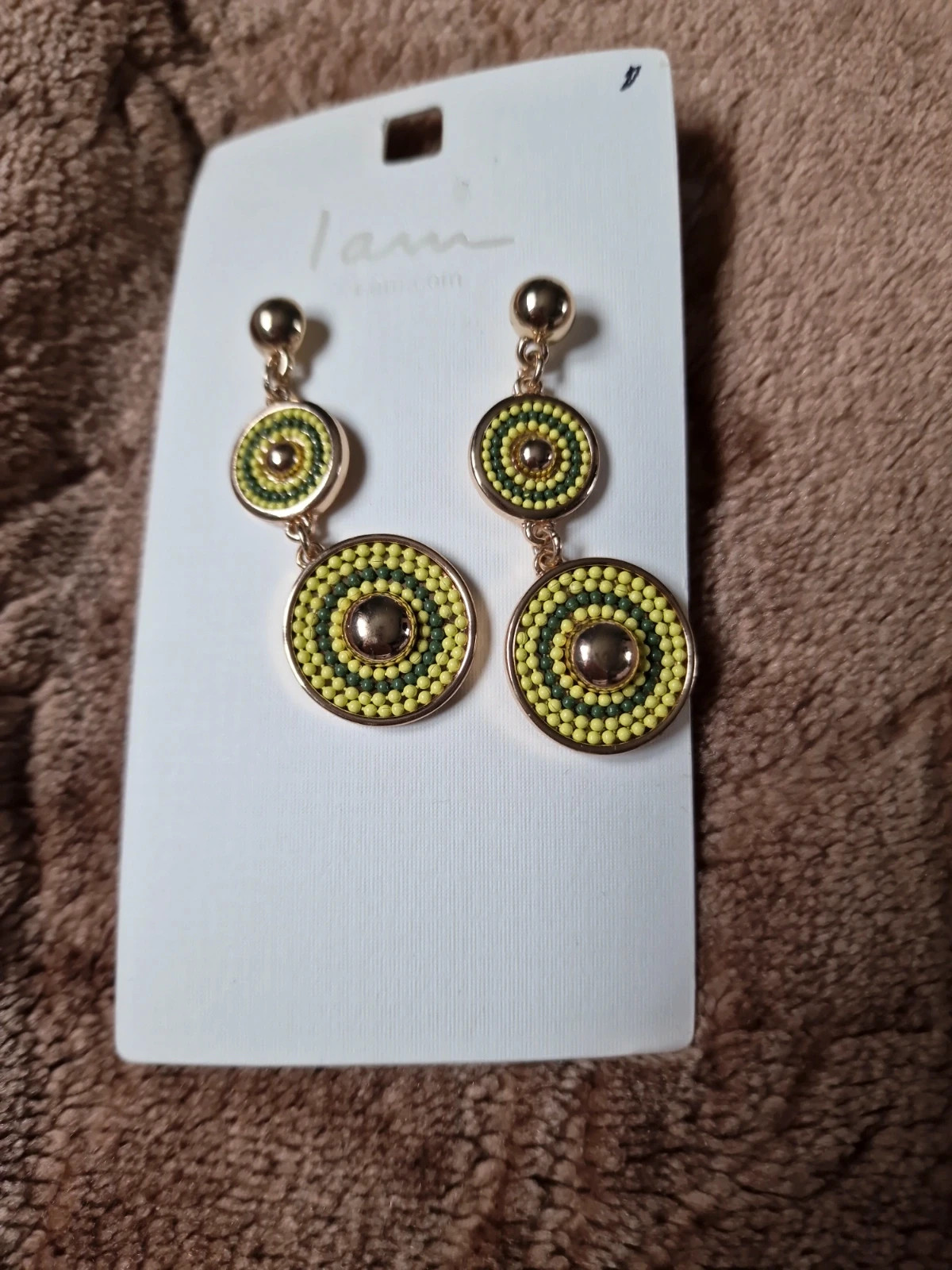 Boucles d oreilles – I am 3