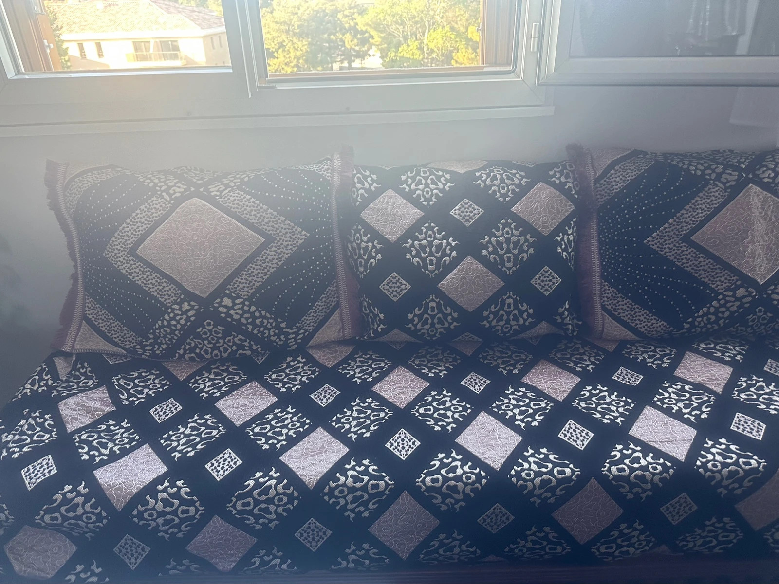Couvre canapé avec coussins – taille Autre 3