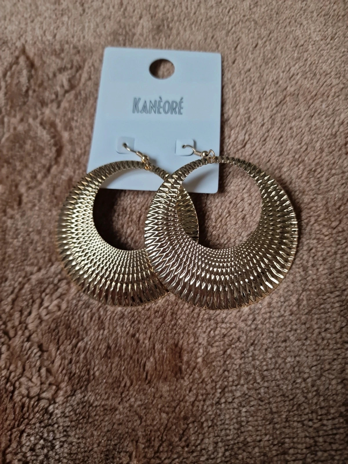 Boucles d oreilles – I am 3