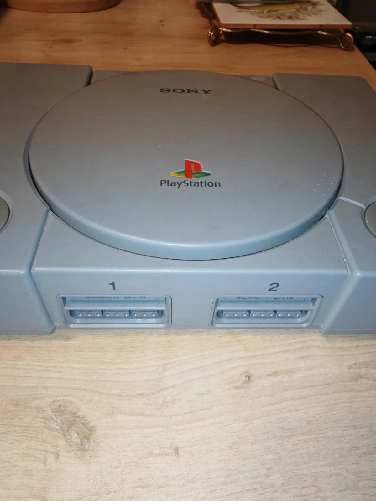 PlayStation 1 – Nintendo 4