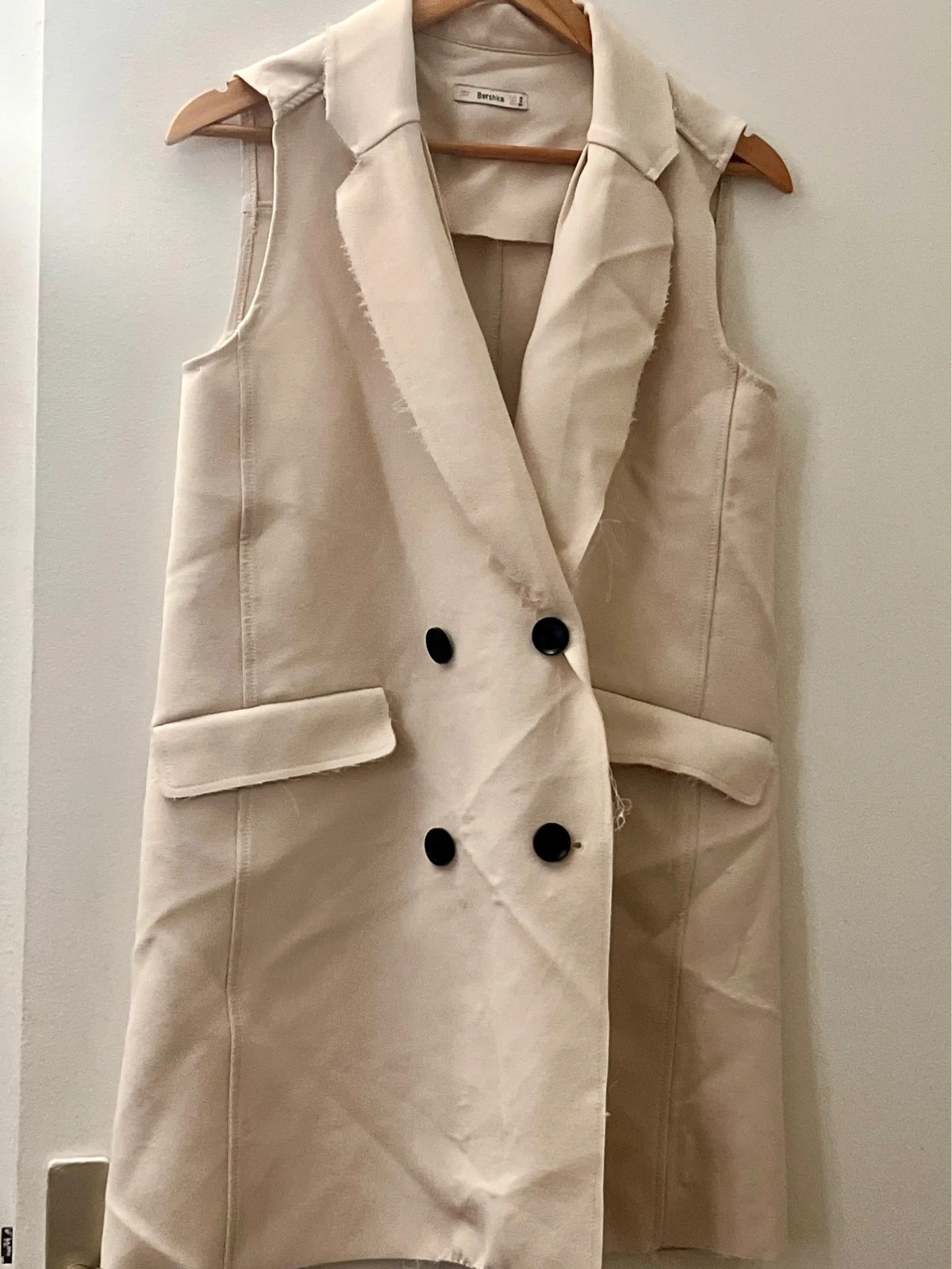 Veste sans manche Bershka effet décousue – Bershka – taille M / 38 / 10 3