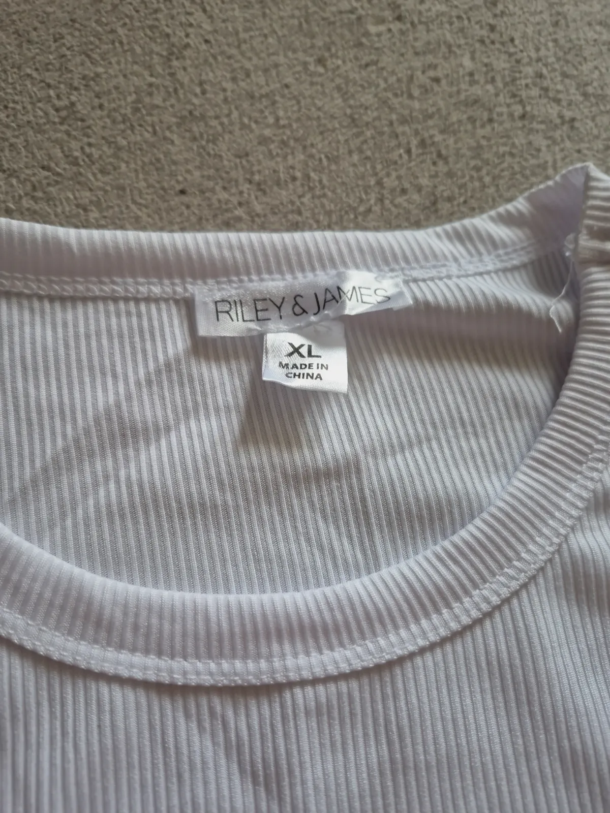 T-shirt blanc à côtes Riley & James – Riley & James – taille XL 2