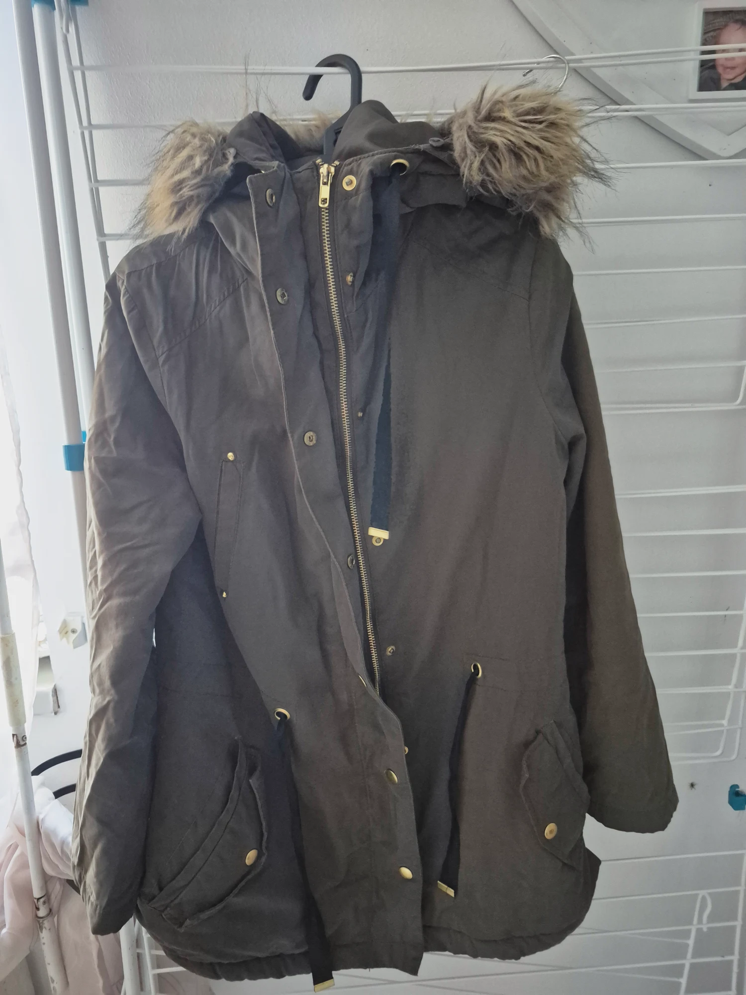 Parka Etam kaki avec capuche fausse fourrure