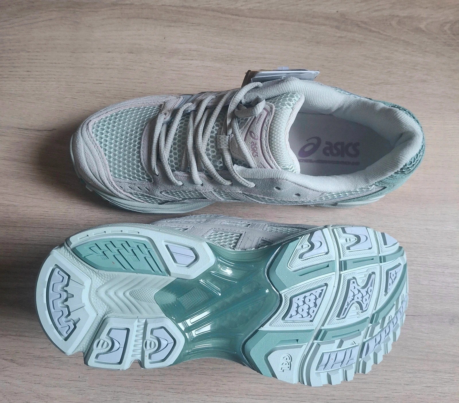Baskets Asics Kayano 14 – Asics – taille 44 5