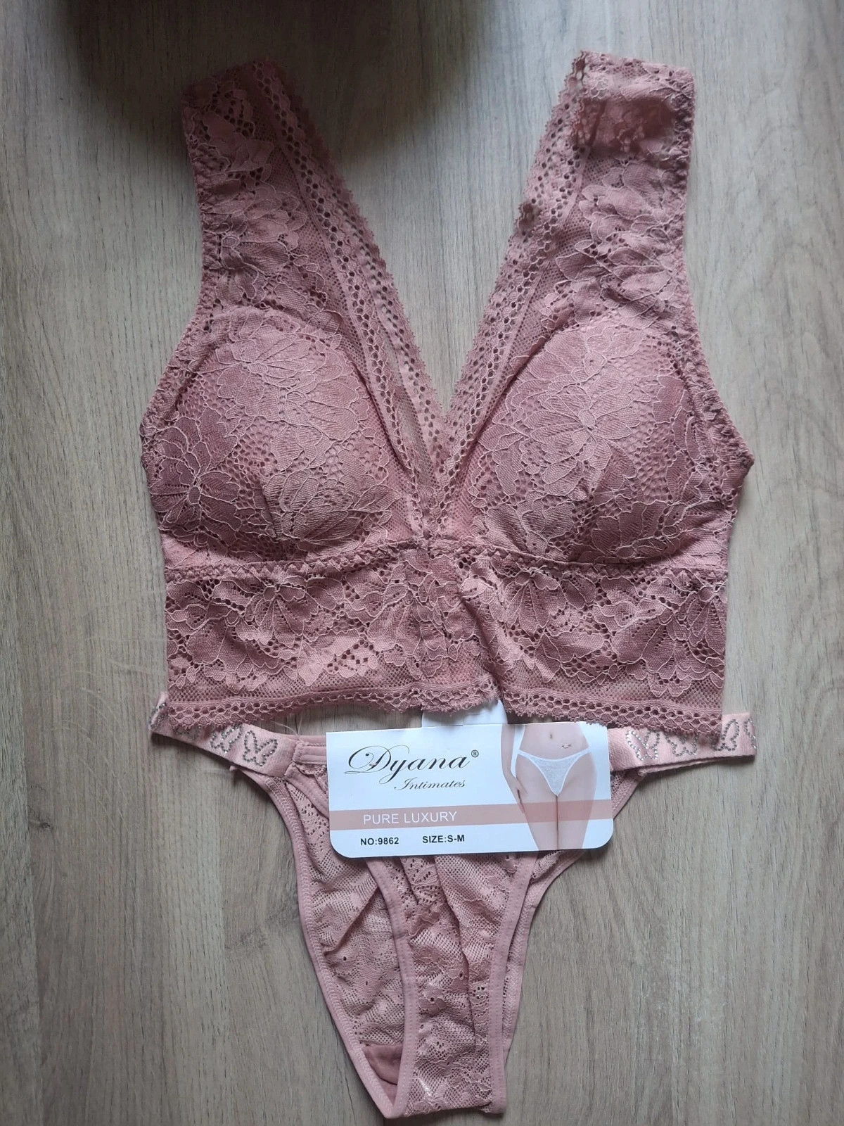 Ensemble bralette et tanga dentelle florale