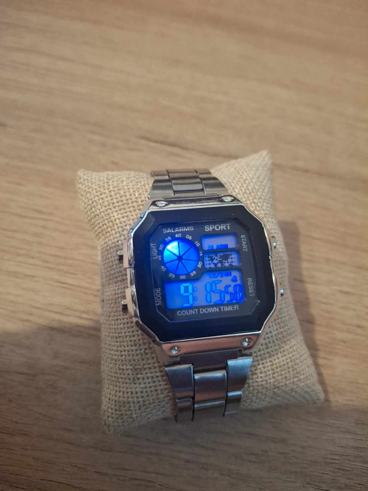 Montre style Casio – boutique indépendante – taille Taille unique 3