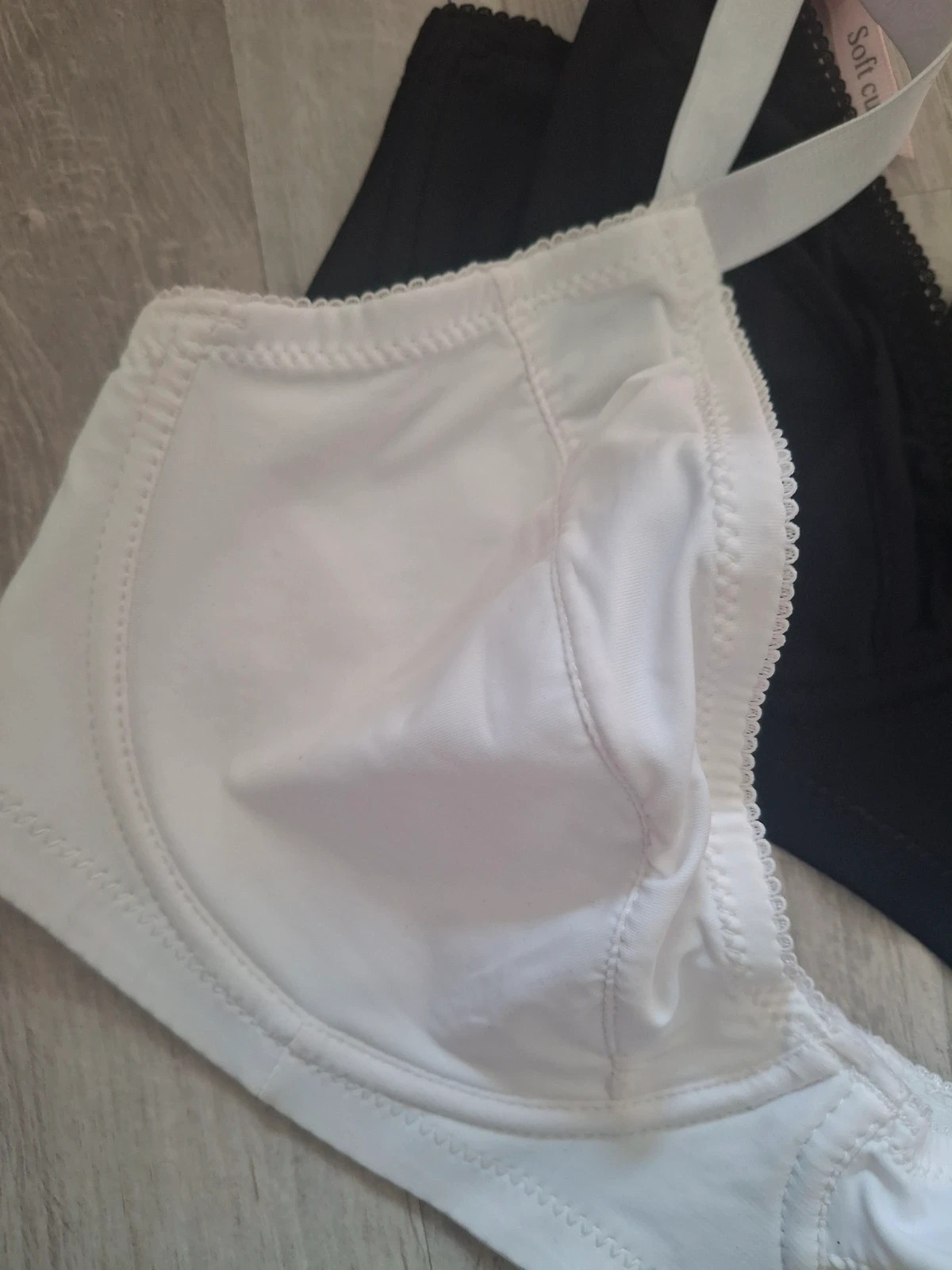 Lot de soutien gorges sans rambourrage – Noir – taille 90D 3