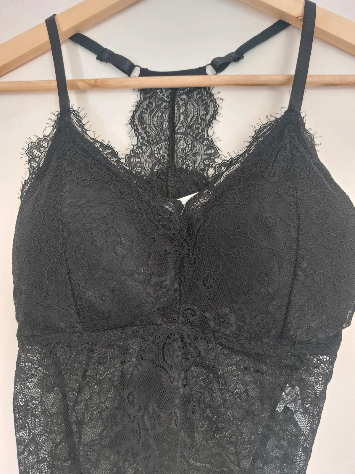 Top court style Caraco dentelle noire – Petit 3