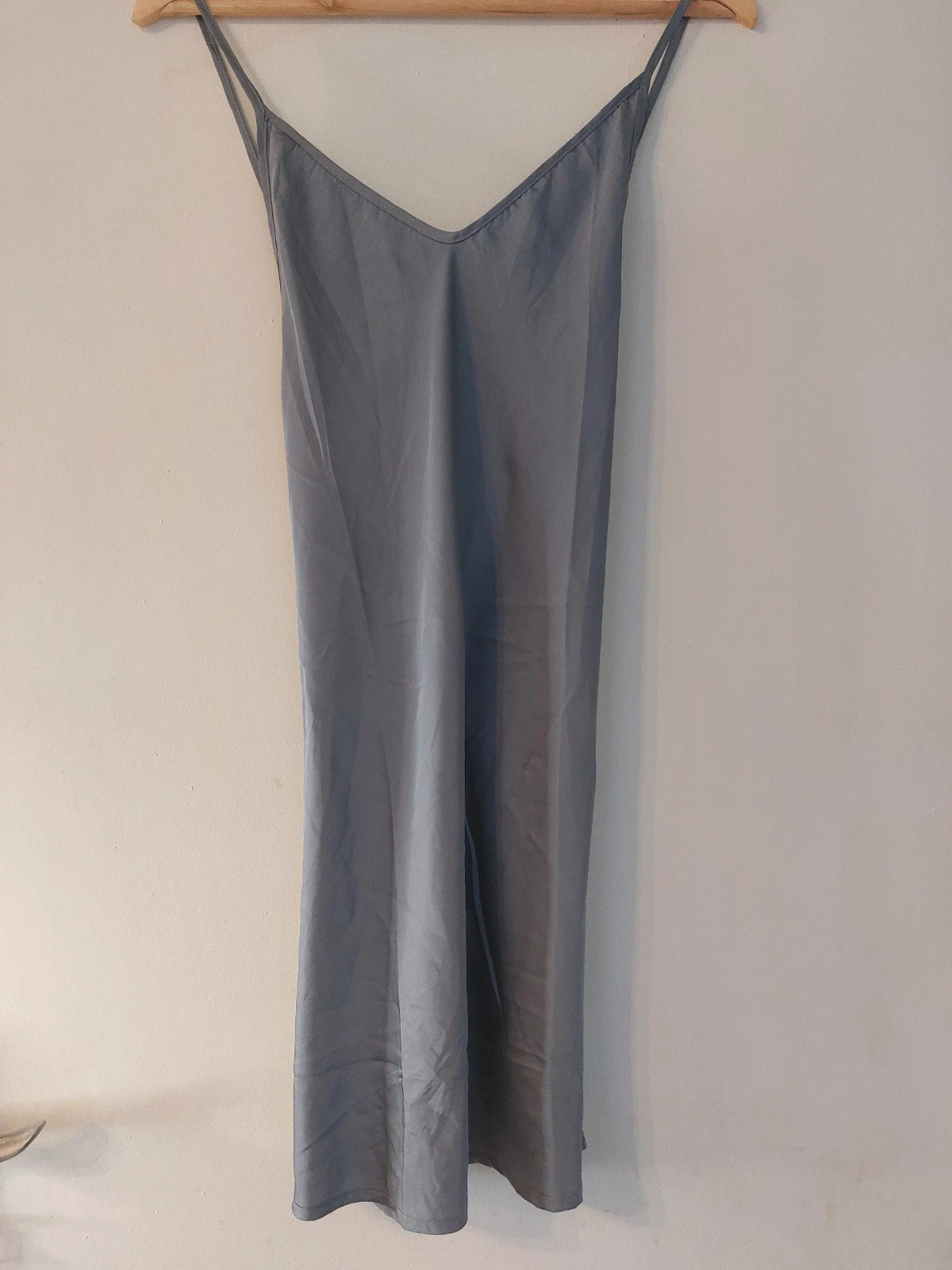 Nuisette en satin douce – Magnifique – taille L / 40 / 12 2