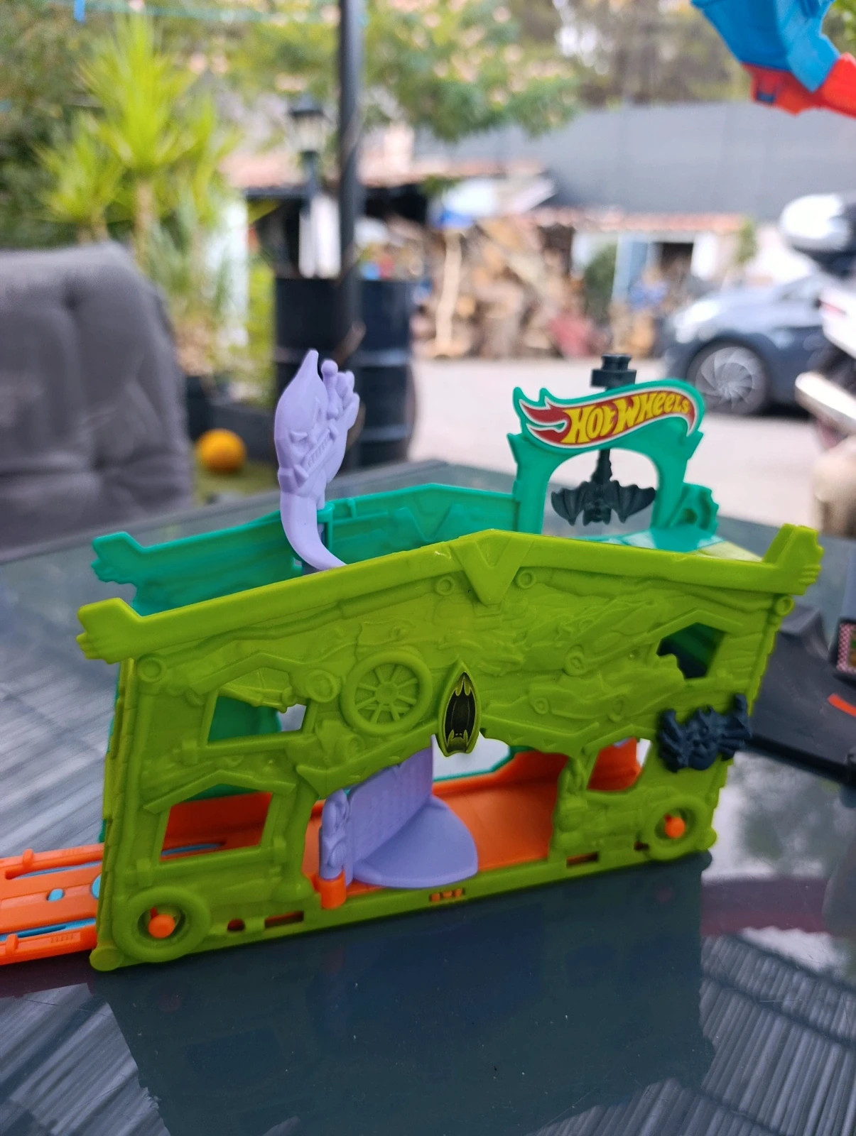 Hot wheels Grand circuit / garage avec serpent et 4 voitures – Hot Wheels – taille Taille unique 4