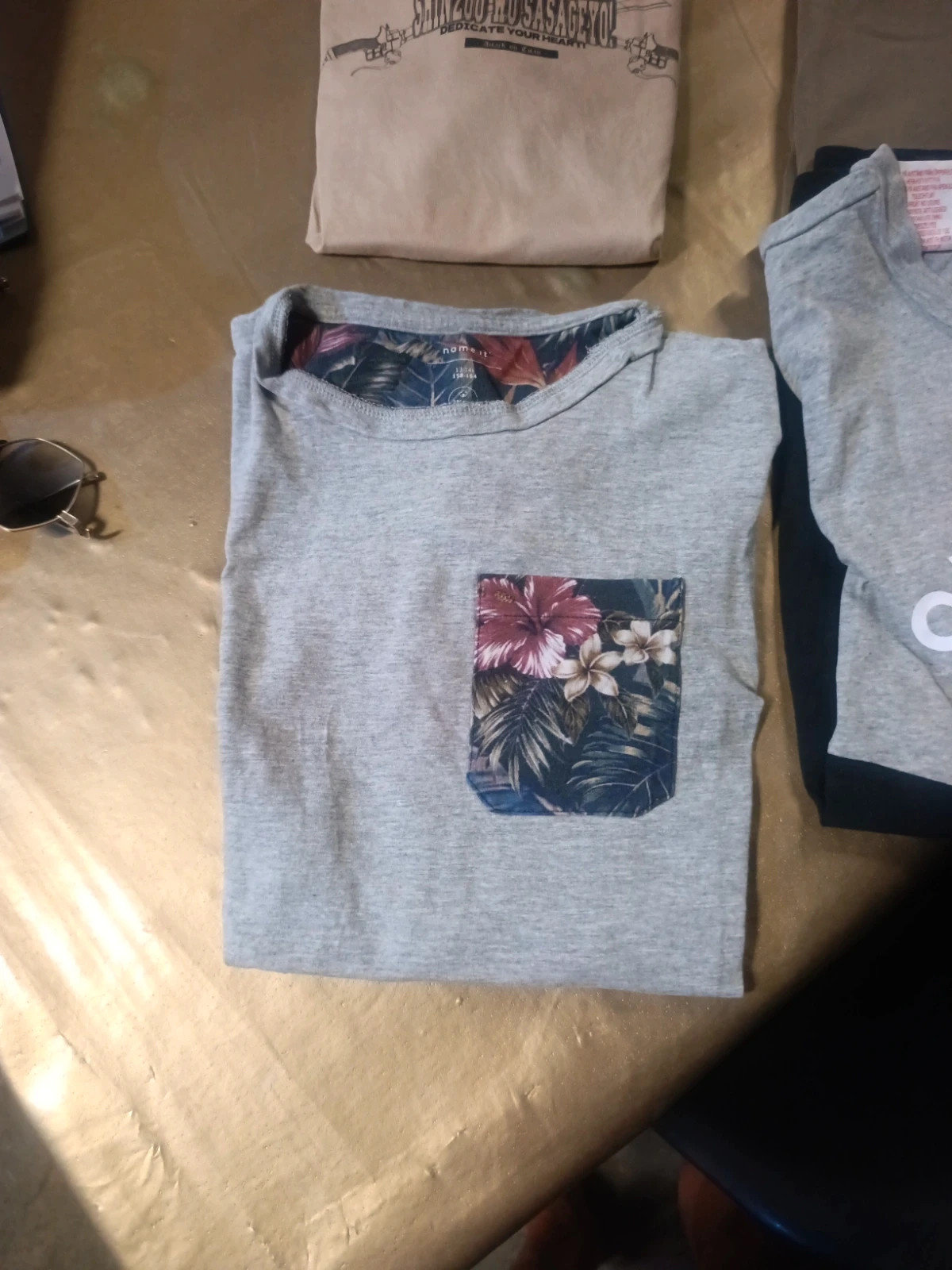 Lot 4 tee shirt manche courte – Diverse – taille 14 ans / 164 cm 2