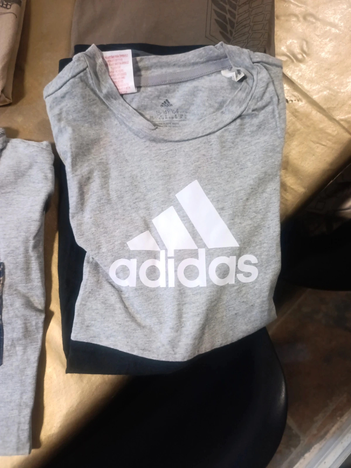 Lot 4 tee shirt manche courte – Diverse – taille 14 ans / 164 cm 3