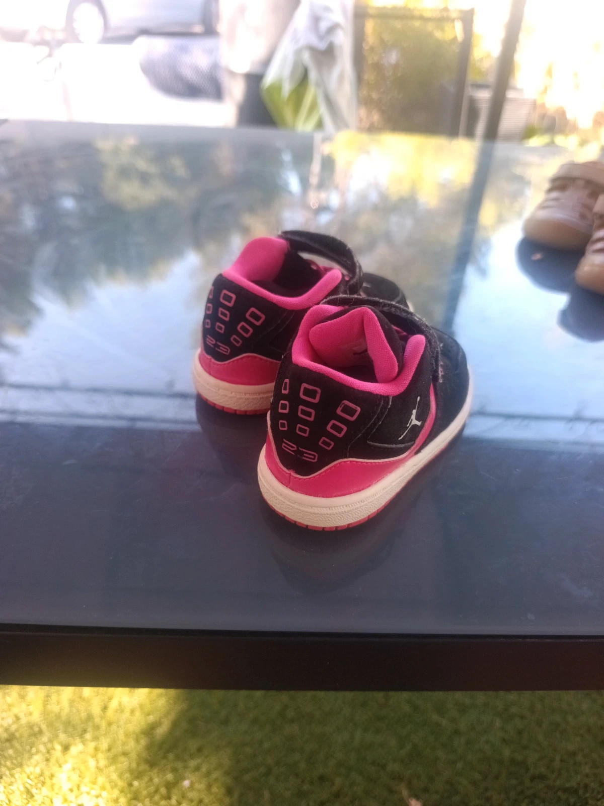 Basket rose jordan à scratch – Jordan – taille 22 2