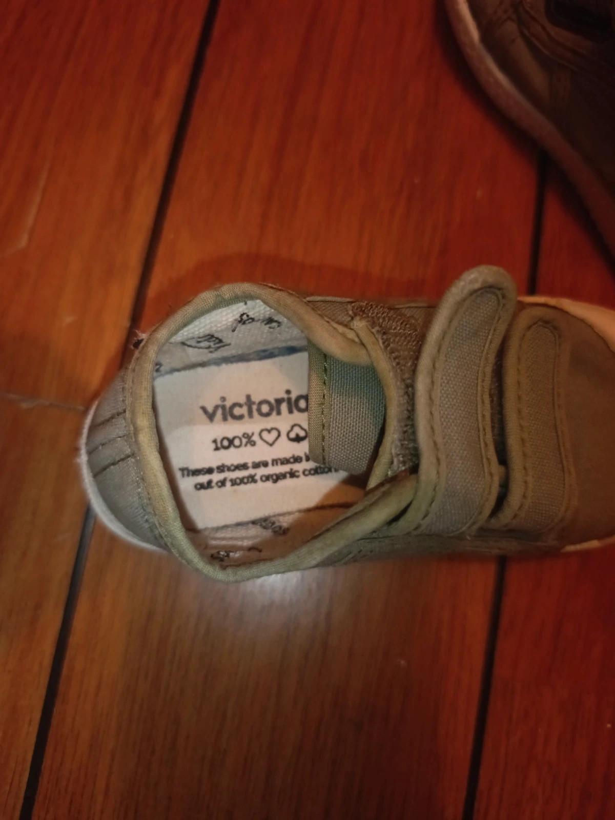 Basket en toile victoria qui sentent la fraise – Victoria – taille 24 4