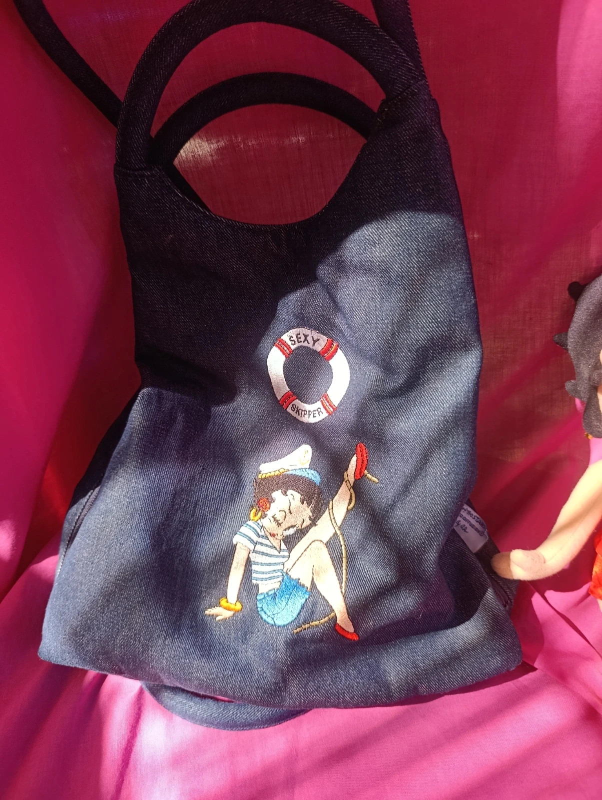 Sac Betty Boop vintage sexy skipper avec sa peluche Betty Boop assortie – Betty Boop – taille Taille unique 3