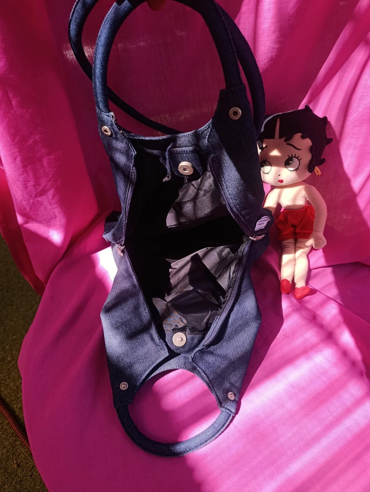 Sac Betty Boop vintage sexy skipper avec sa peluche Betty Boop assortie – Betty Boop – taille Taille unique 5