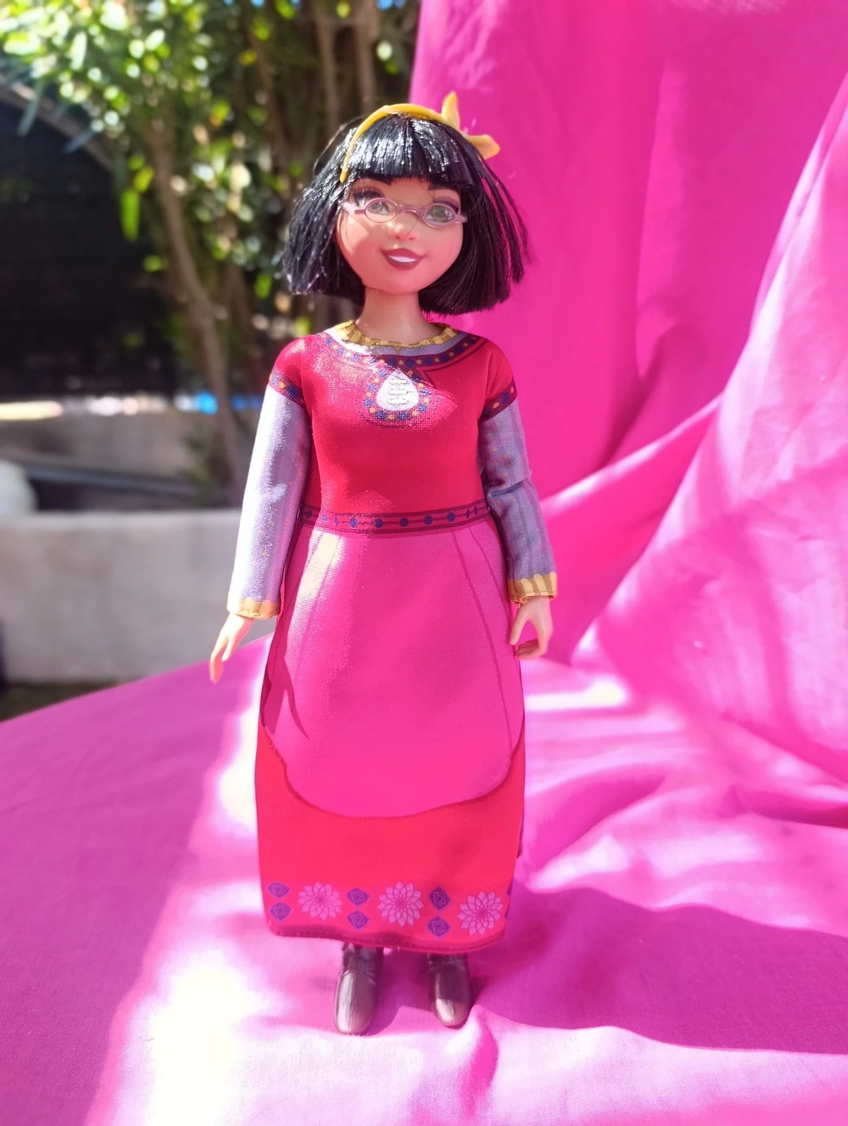 👓 poupée "Asha" disney Souhaits (Wish) robe rose brodée, lunettes – Disney – taille Taille unique 2
