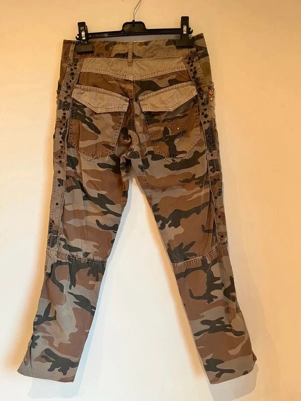 Liu Jo Pantalón Cargo Camuflaje Talla 26 Pedrería Y2K Cropped Mujer – Liu Jo – taille S / 36 / 8 5