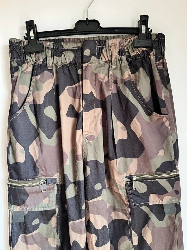 Pantalón cargo militar camuflaje Zara talla S – Zara – taille S / 36 / 8 2
