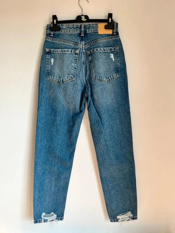 Vaqueros Pull&Bear mom fit distressed talla 34 – Pull & Bear – taille XS / 34 / 6 2