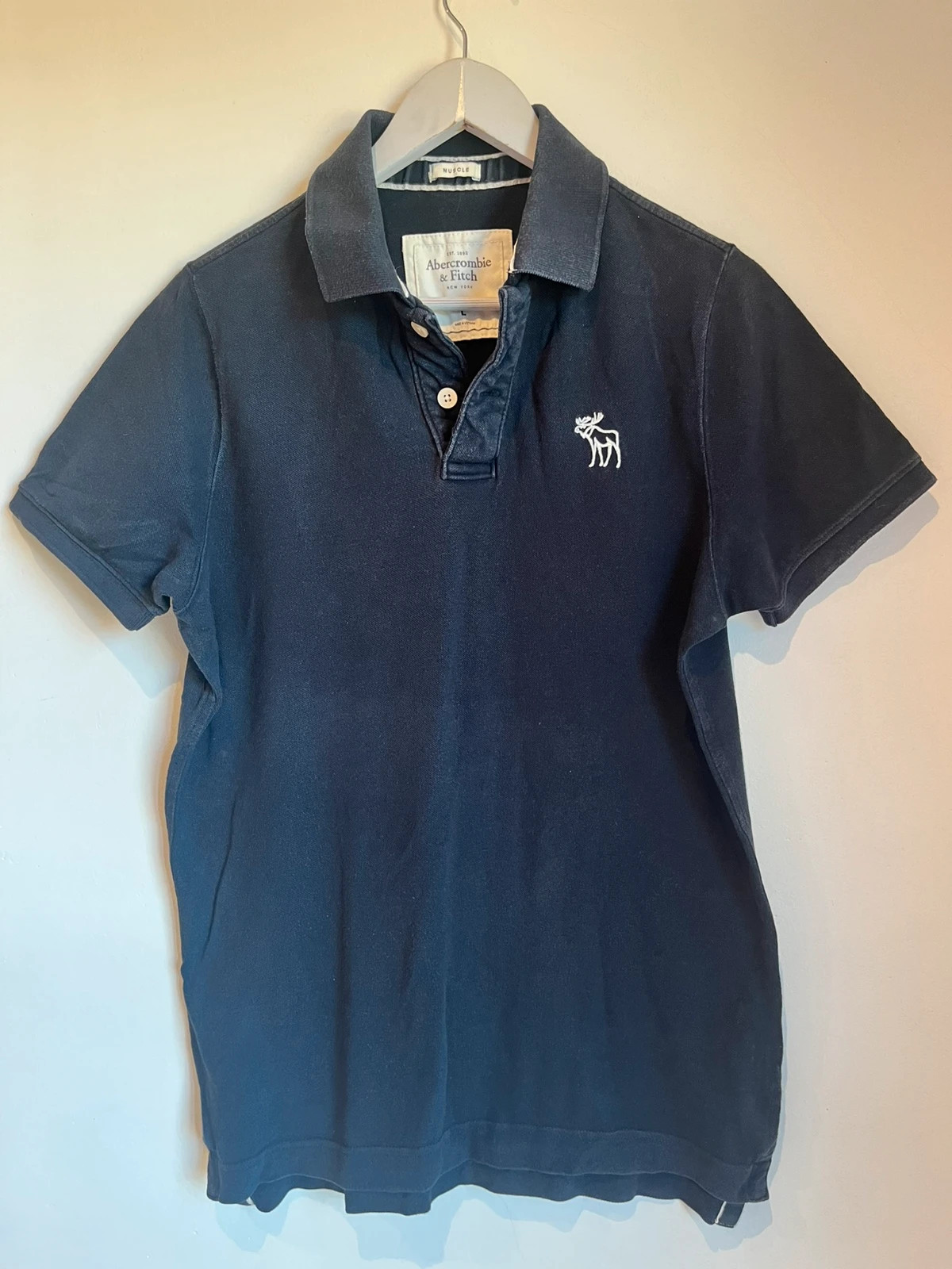Polo Abercrombie & Fitch Muscle azul marino talla L