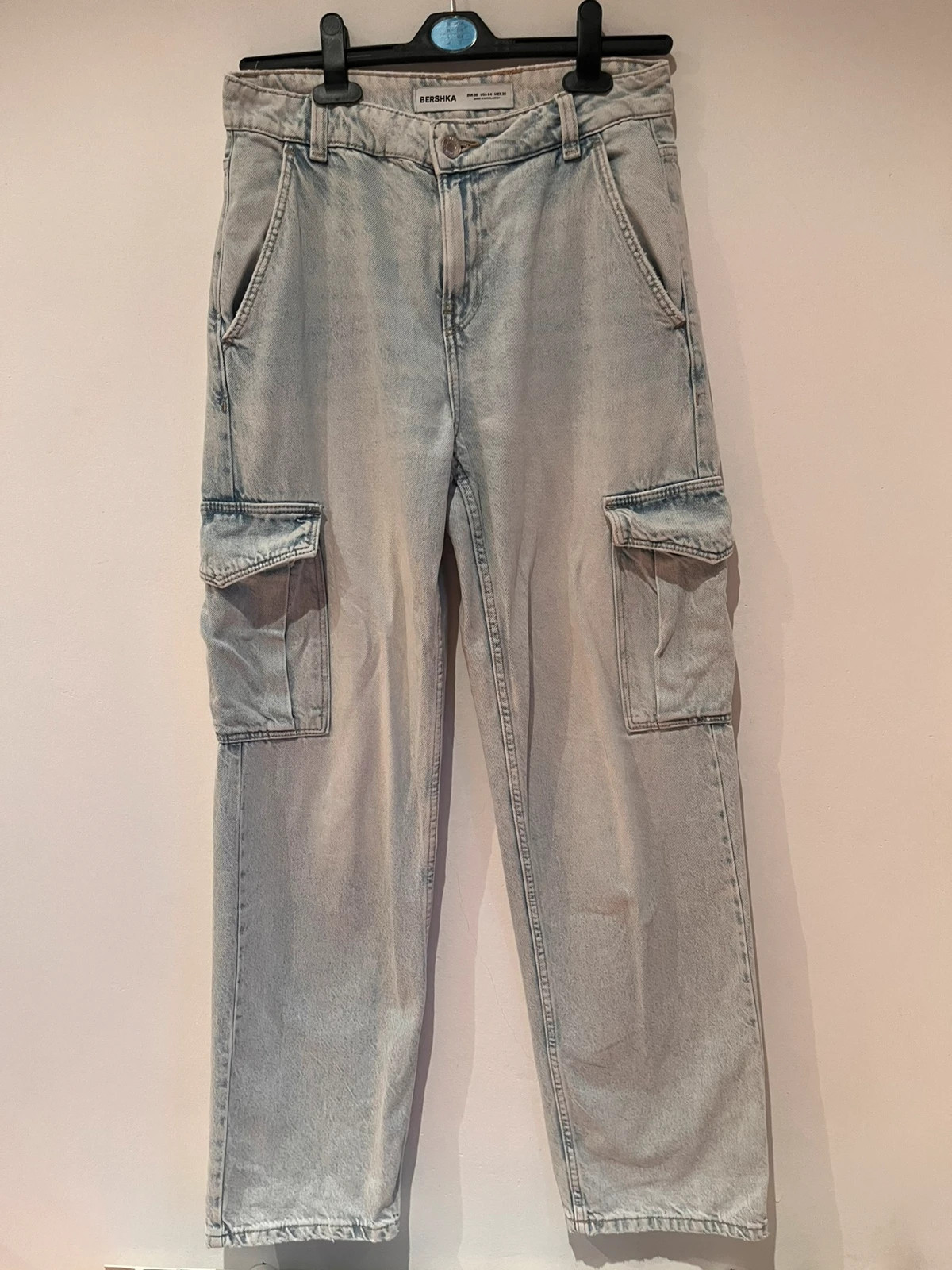 Pantalón vaquero cargo Bershka - talla 36 – Bershka – taille S / 36 / 8