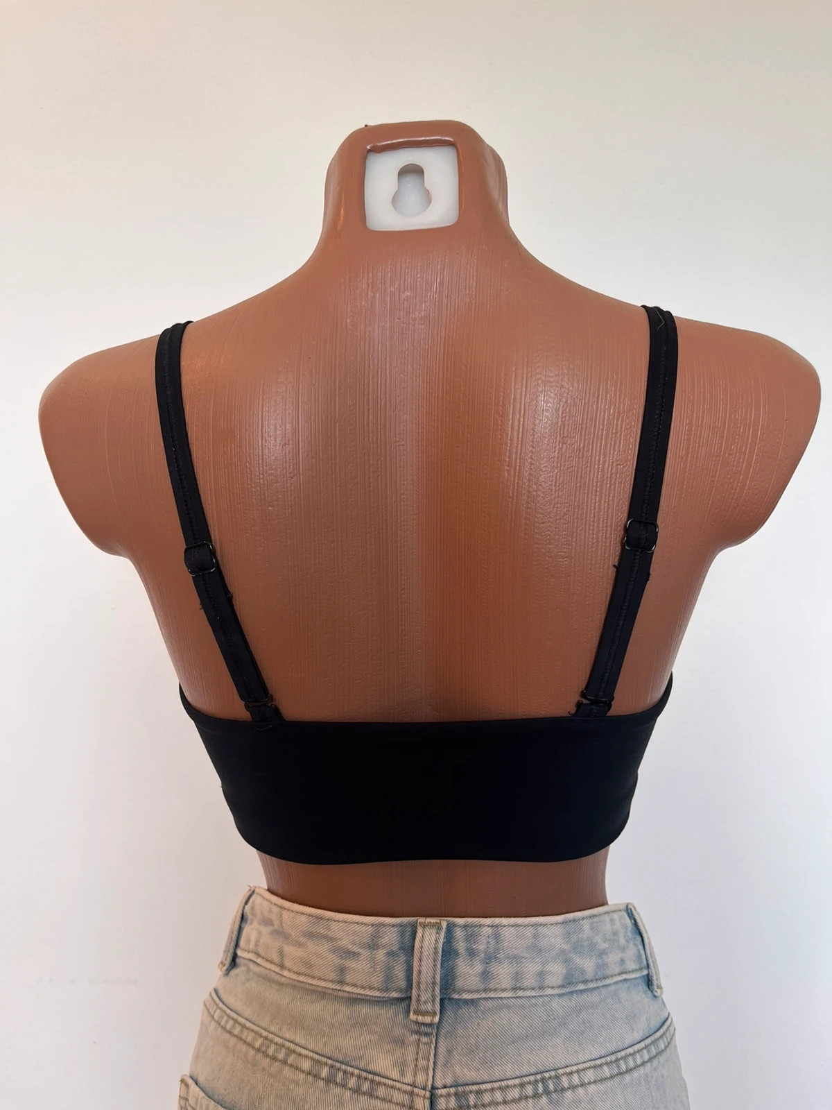Top deportivo Nike negro Swoosh tirantes ajustables – Talla XS – Nike – taille XS / 34 / 6 3