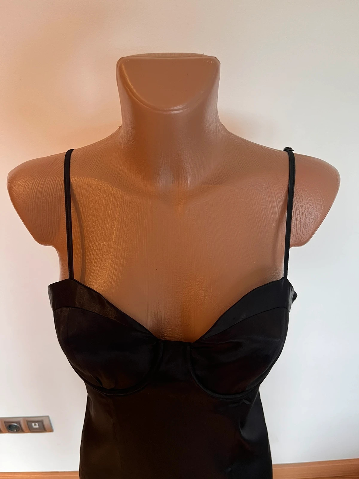 Vestido lencero satinado negro Primark x Paula Echevarría Talla 36 – Primark – taille S / 36 / 8 2