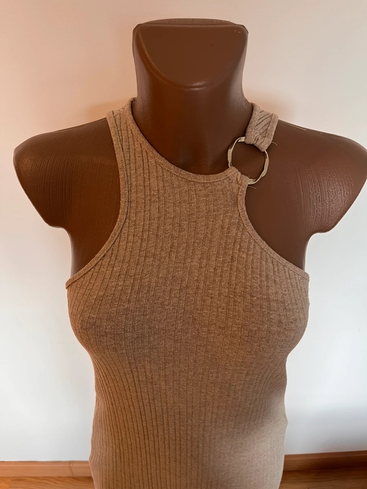 Vestido midi de punto canalé beige con detalle de aro – Stradivarius – Talla S – Stradivarius – taille S / 36 / 8 2