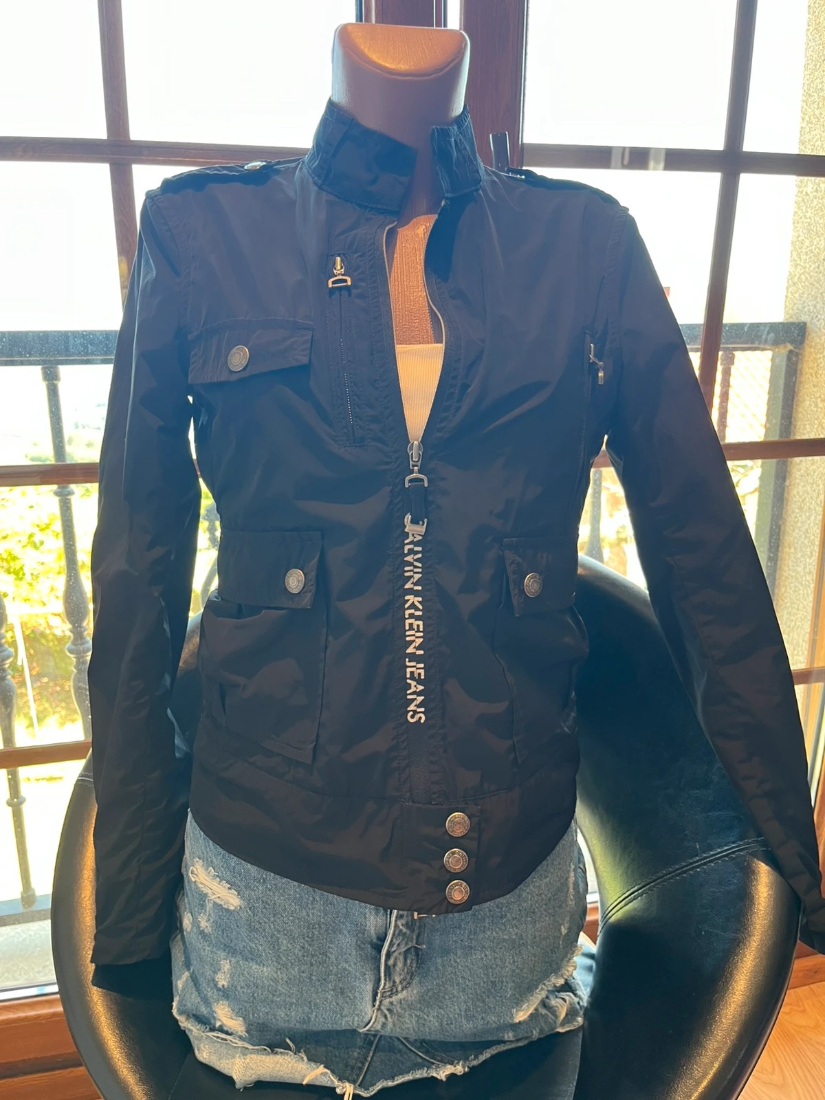 Chaqueta Calvin Klein Jeans negra - Talla S – Calvin Klein Jeans – taille S / 36 / 8 3