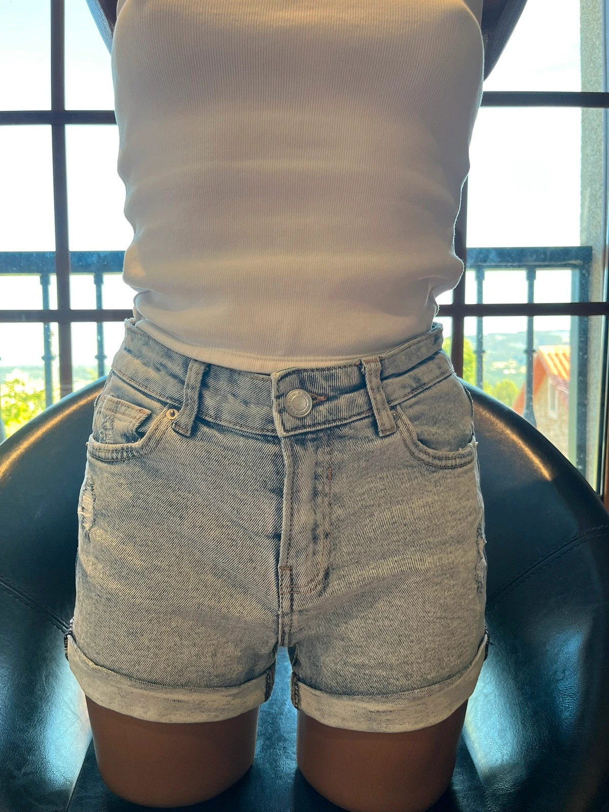 Bershka Denim shorts | Short vaquero azul claro lavado | Talla 34 XS
