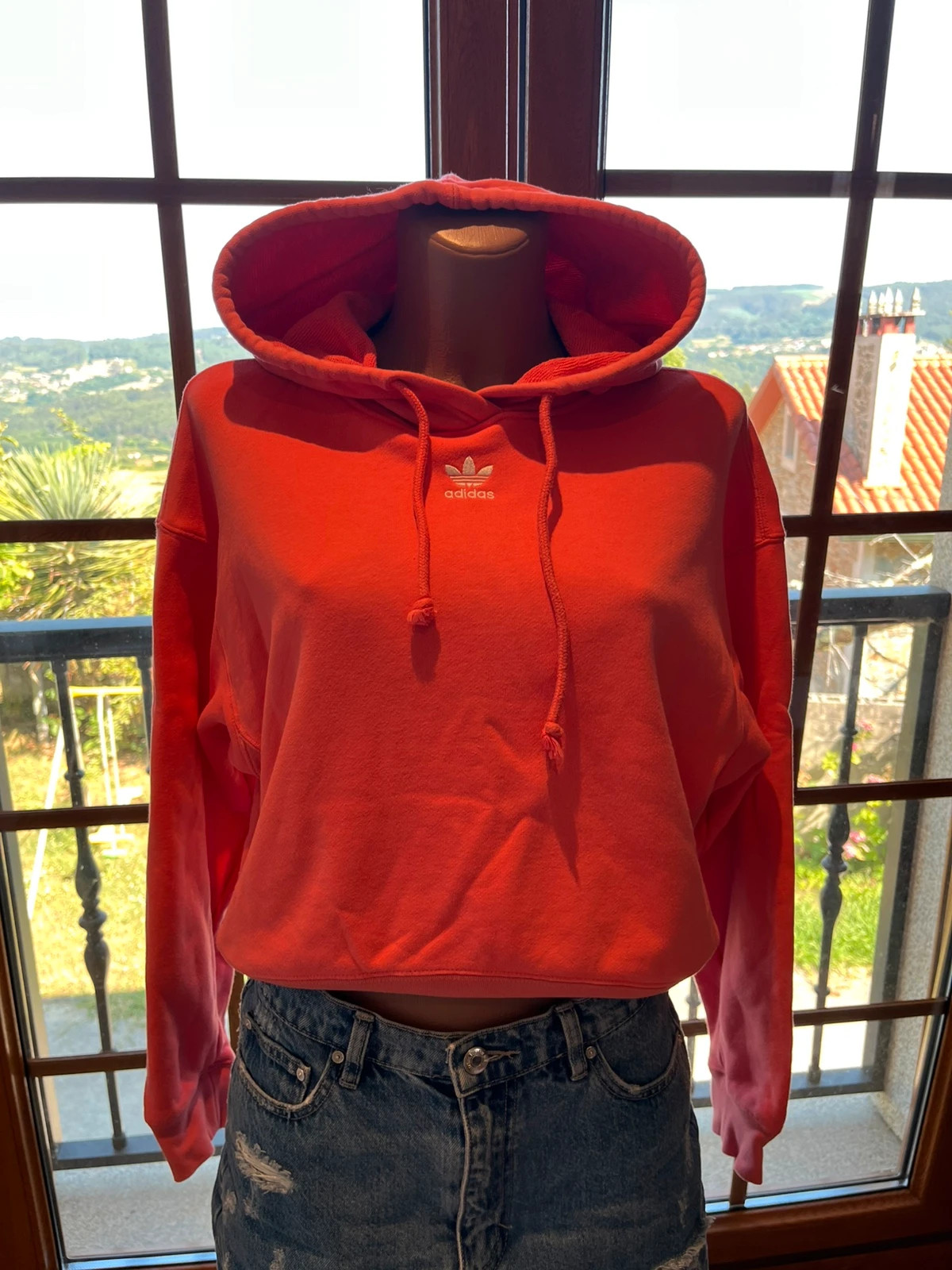 Sudadera cropped Adidas Originals coral – Talla S