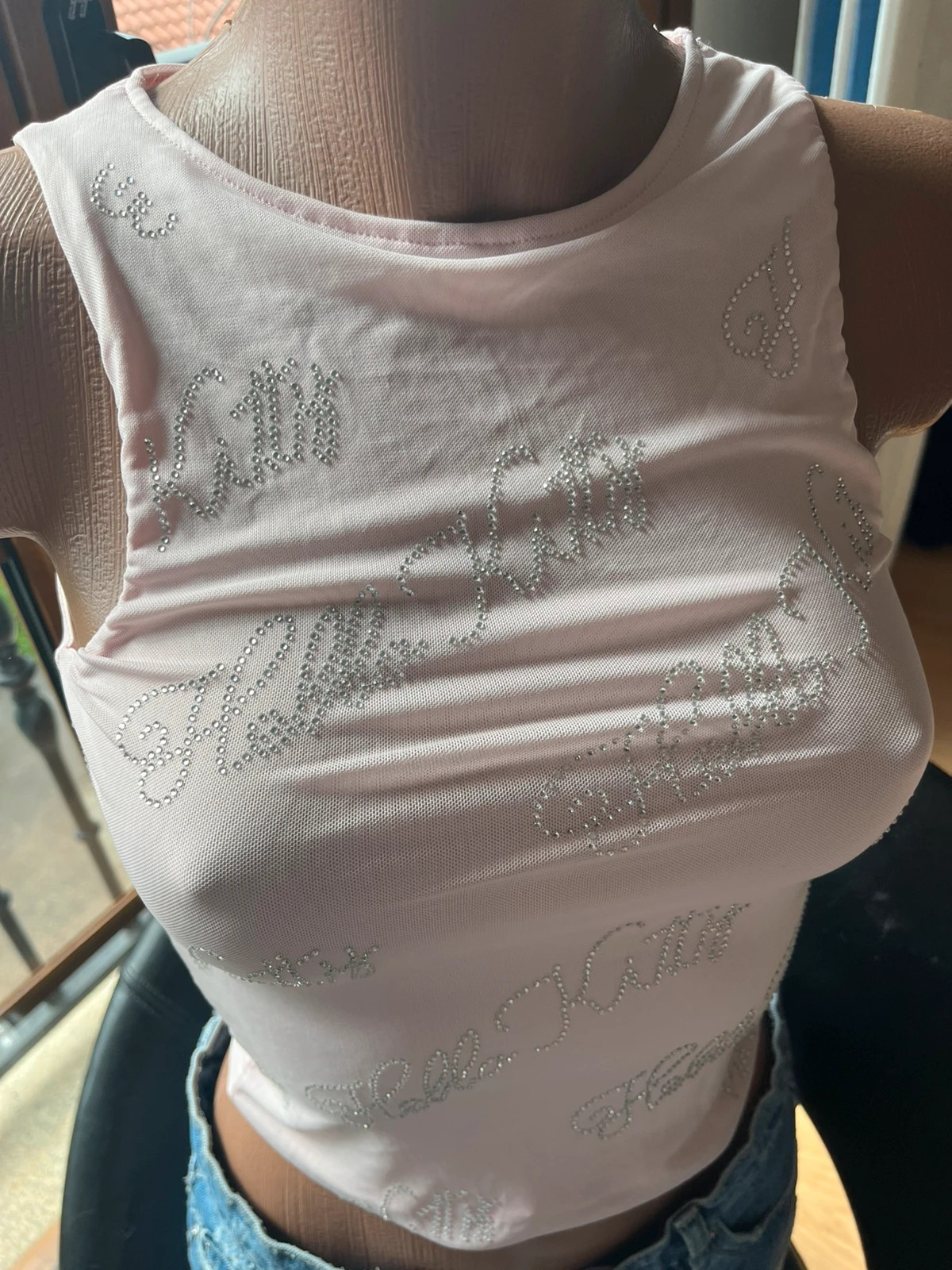 Top Hello Kitty x Pull&Bear rosa con strass - XS – Pull & Bear – taille XS 2