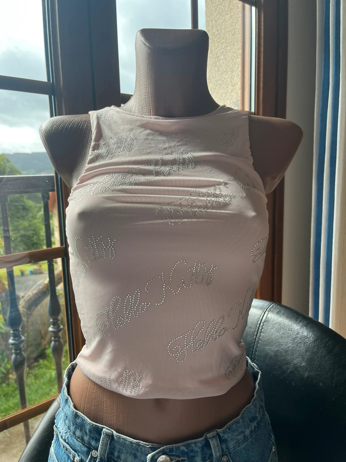 Top Hello Kitty x Pull&Bear rosa con strass - XS
